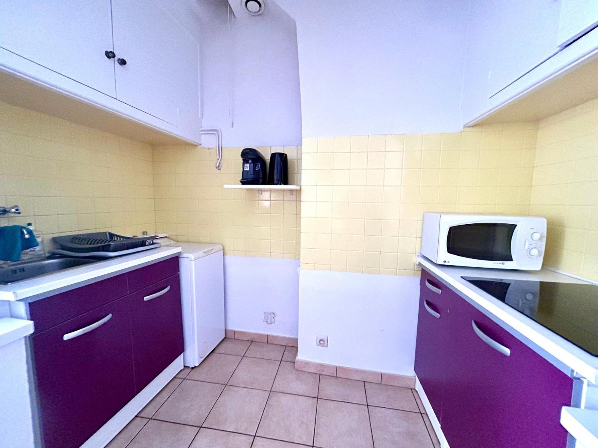 T2 Avec Balcon Au Coeur De Collioure, A Deux Pas De La Et Des Commerces - Fr-1-309-285 Apartment